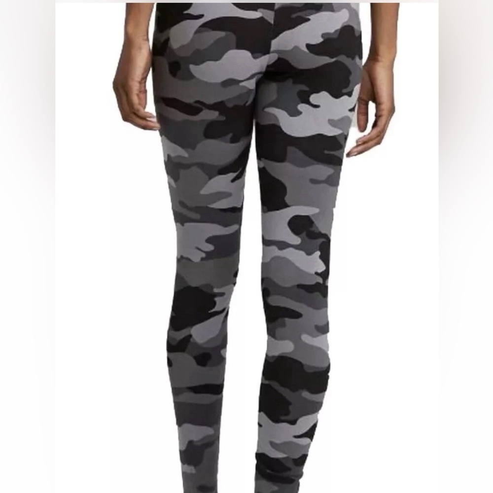 Wild Fable Gray Black Camouflage High-Waisted Full Length Leggings | NWT - Picture 2 of 7